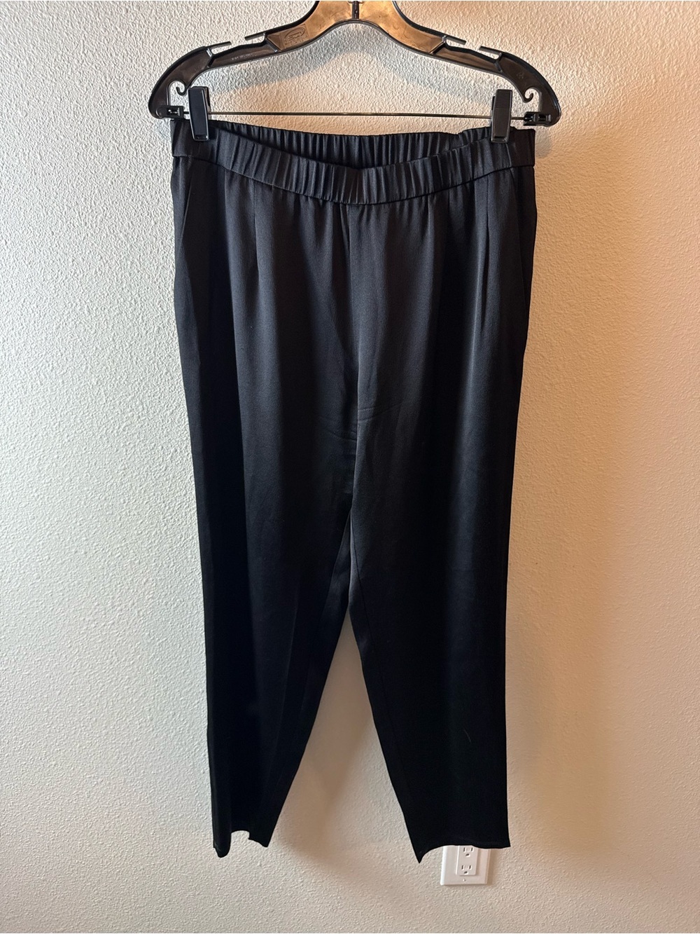 Eileen Fisher Silk Georgette Crepe Tapered Leg Pant Black Women’s Medium